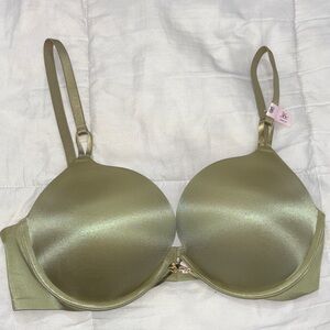 NEW Victoria’s Secret Bombshell Bra